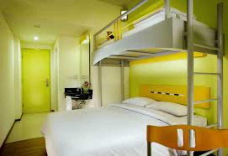 Ibis Budget Jakarta Cikini Hotel Ngoại thất bức ảnh