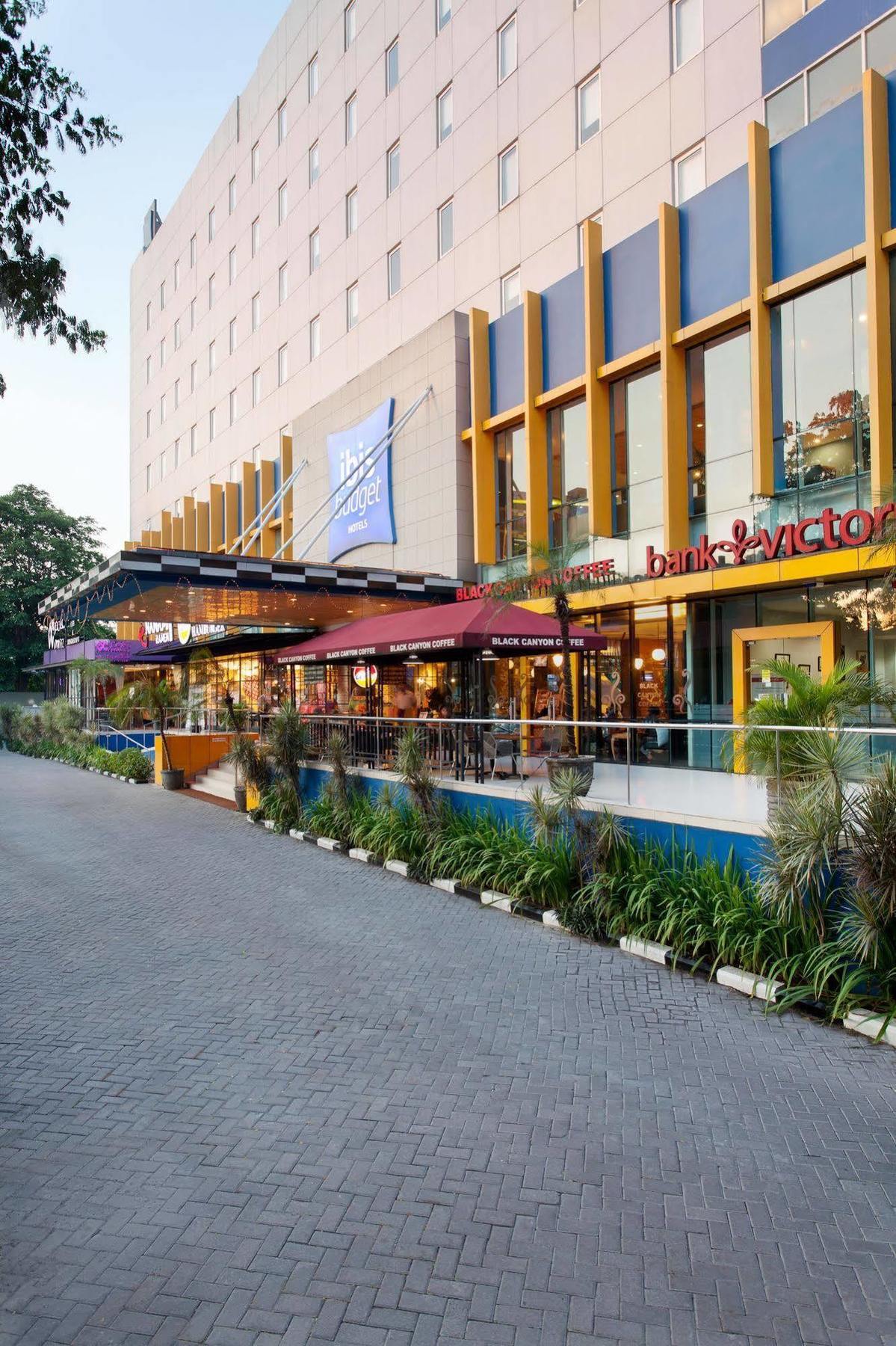 Ibis Budget Jakarta Cikini Ngoại thất bức ảnh